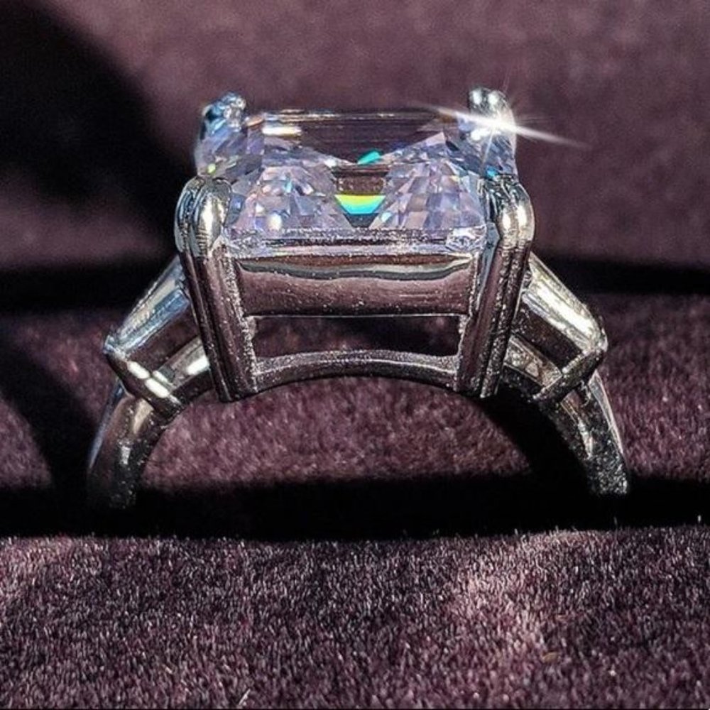 NEW Huge 9.5 Carat Asscher Diamond Wedding Ring - Picture 6 of 6